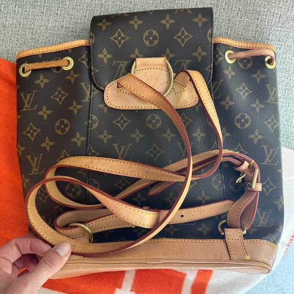 Louis Vuitton Montsouris monogram backpack - Picture 3 of 12